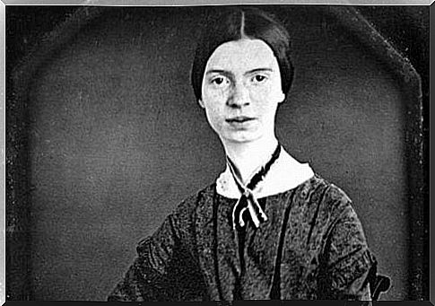 Biography of an enigmatic woman: the poet Emily Dickinson